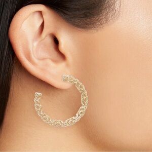 NWOT [Size OS] - Kendra Scott Maggie Medium Hoop Earrings